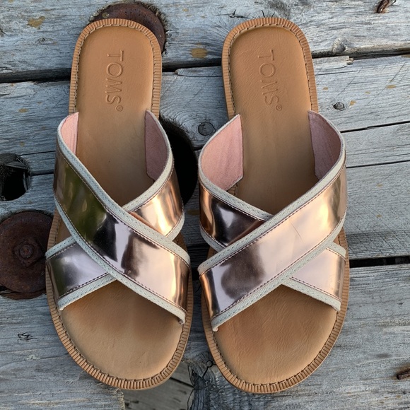 TOMS | Viv Crisscross strap slides sandals - Picture 2 of 7